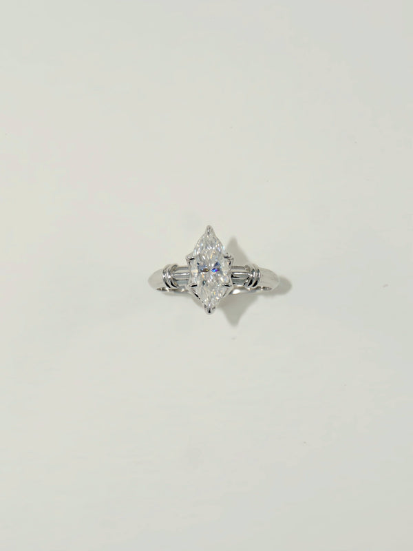 Petite Minerva Ring
